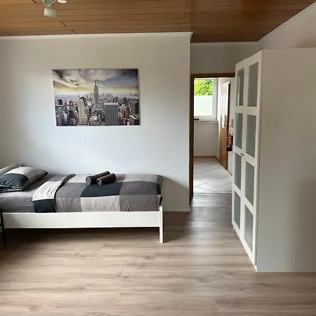 Appartement Helle Mit Wintergarten Und Badewanne
